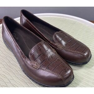 CLARKS Women Bendables Leather Loafer Brown Flat Shoes Crocodile 8 M EUC
